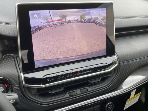 New 2026 Jeep Compass Latitude image 28