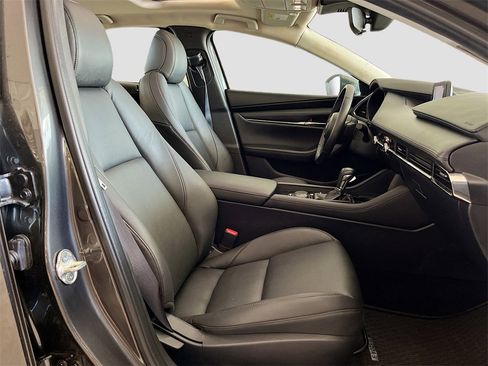 Used 2022 MAZDA MAZDA3 s image 27