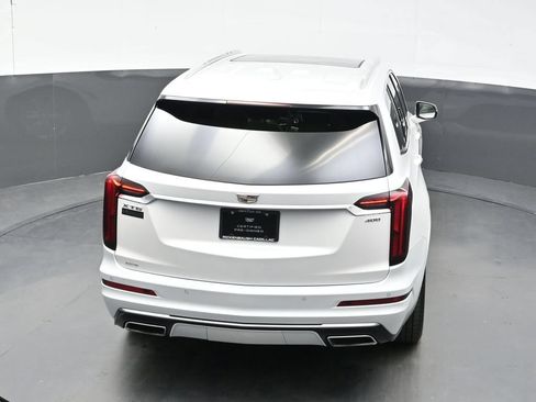 Certified 2024 Cadillac XT6 Premium Luxury w/ LPO, Floor Liner Package AWD/4WD image 40