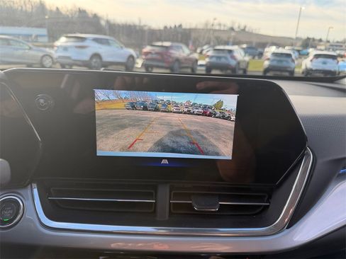 Certified 2024 Chevrolet Trax LT image 18