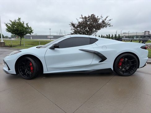 Used 2021 Chevrolet Corvette Stingray Preferred Cpe w/ Z51 Performance Package RWD image 5