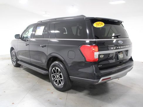 Used 2024 Ford Expedition Max XLT image 7