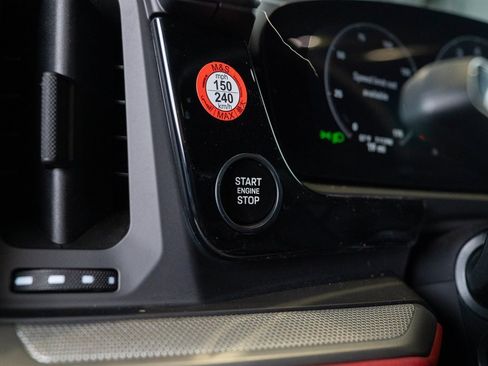 New 2025 Porsche Cayenne Coupe image 25