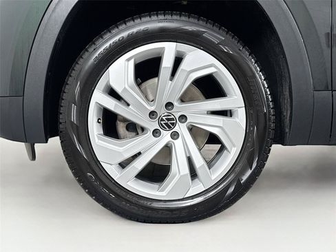 Used 2021 Volkswagen Atlas SE w/ Panoramic Sunroof Package FWD image 43