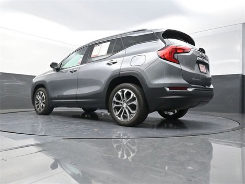 Used 2021 GMC Terrain SLT image 31