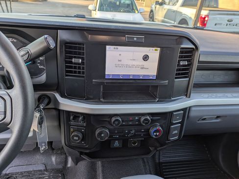 New 2026 Ford F550 4x4 Supercab Super Duty image 22