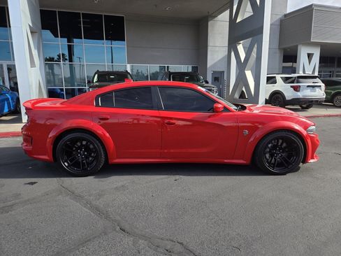 Used 2022 Dodge Charger SRT Hellcat w/ Carbon/Suede Interior Package image 7