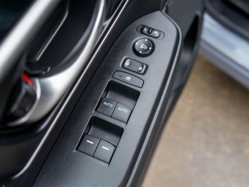 Used 2021 Honda CR-V Touring image 17