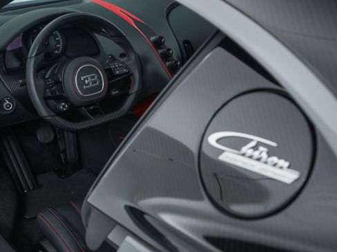 Used 2024 Bugatti Chiron Super Sport image 49