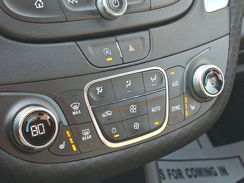 Used 2024 Chevrolet Malibu LT image 28