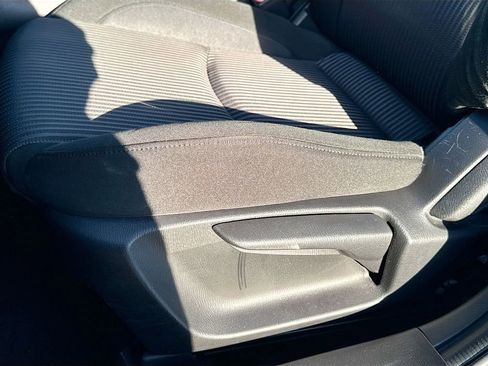 Used 2014 MAZDA MAZDA3 i Touring image 22