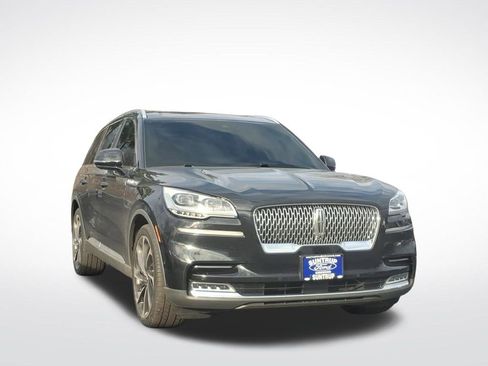 Used 2020 Lincoln Aviator Reserve w/ Equipment Group 202A image 2