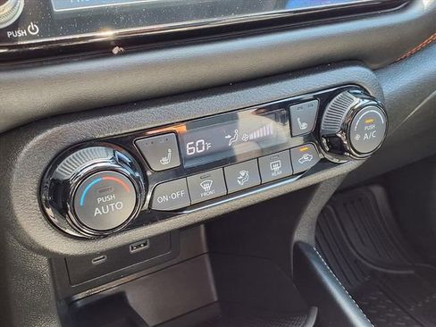 Used 2021 Nissan Kicks SR w/ SR Premium Package FWD image 10