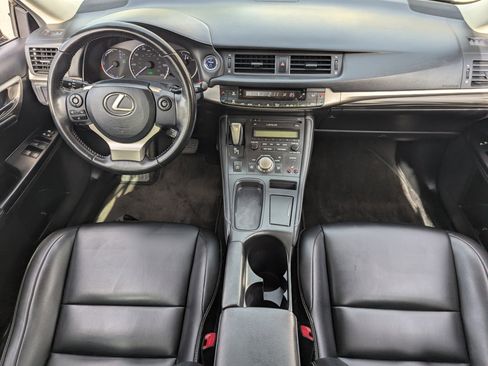 Used 2014 Lexus CT 200h image 12