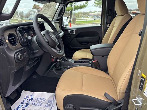 New 2026 Jeep Gladiator Sport image 57