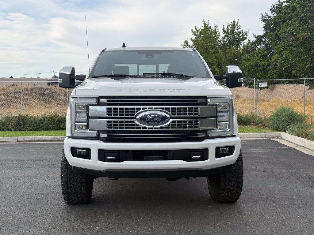 Used 2019 Ford F350 Platinum w/ Platinum Ultimate Package AWD/4WD image 5
