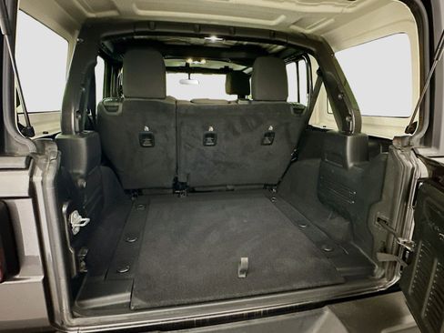 Used 2020 Jeep Wrangler Unlimited Sport image 29