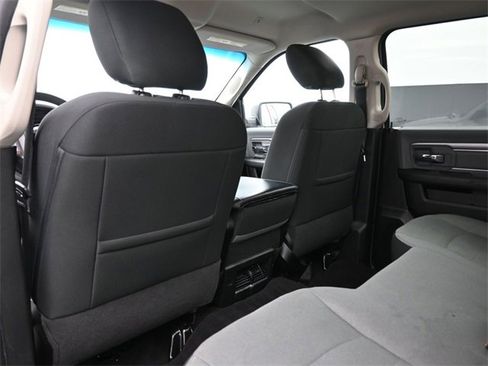 Used 2022 RAM 1500 Classic SLT image 10