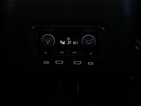 Used 2023 Chevrolet Tahoe Z71 w/ Luxury Package image 25