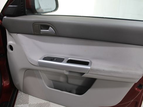 Used 2011 Volvo V50 T5 image 22