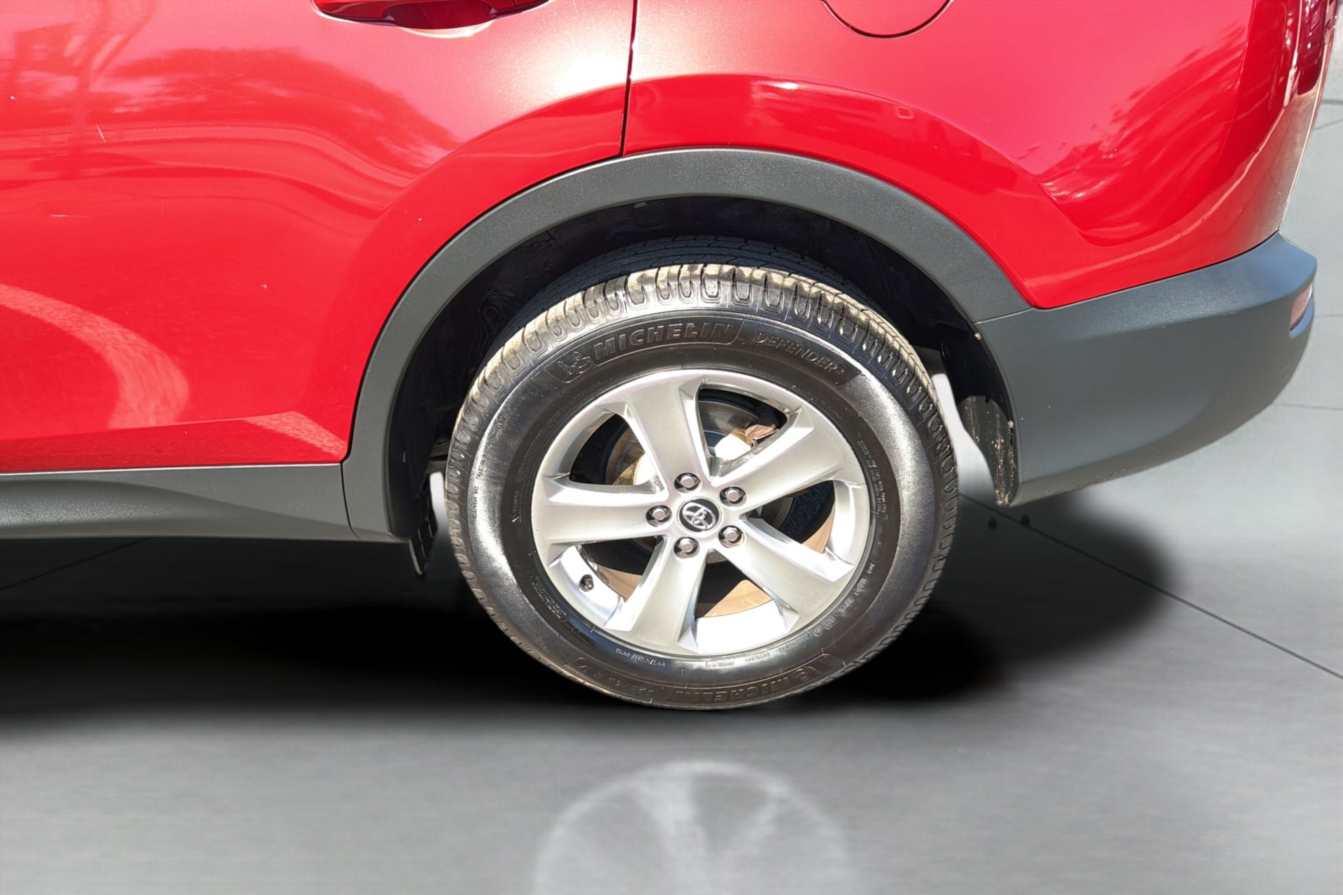 Used 2015 Toyota RAV4 XLE FWD image 37
