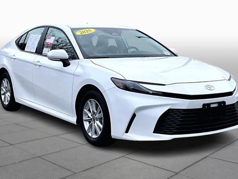 Certified 2025 Toyota Camry LE image 2