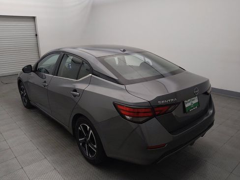 Used 2025 Nissan Sentra SV FWD image 5