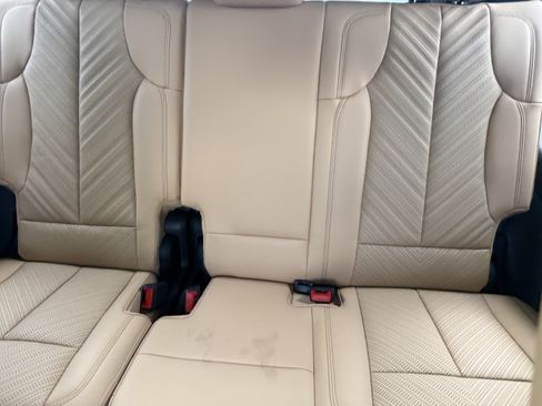 Used 2026 Cadillac Escalade IQL Sport 2 w/ LPO, ONYX Package AWD/4WD image 15