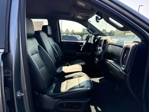 Used 2019 Chevrolet Silverado 1500 LTZ AWD/4WD image 9