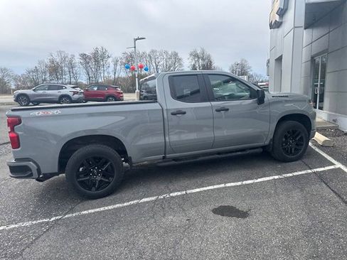 Used 2024 Chevrolet Silverado 1500 Custom w/ Turbomax Blackout Package AWD/4WD image 10