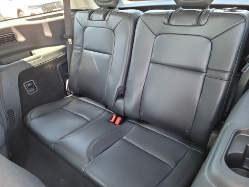 New 2025 Lincoln Aviator AWD w/ Equipment Group 101A image 6