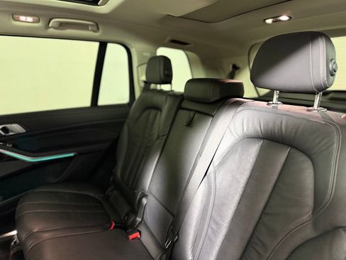 Used 2019 BMW X7 xDrive40i w/ Premium Package AWD/4WD image 25