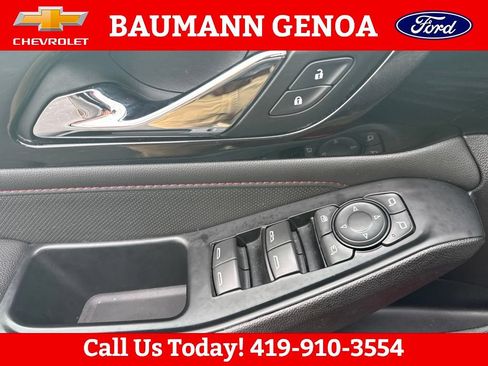 Used 2023 Chevrolet Traverse RS AWD/4WD image 17