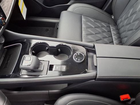 New 2025 Nissan Rogue Platinum w/ Platinum Premium Package image 16