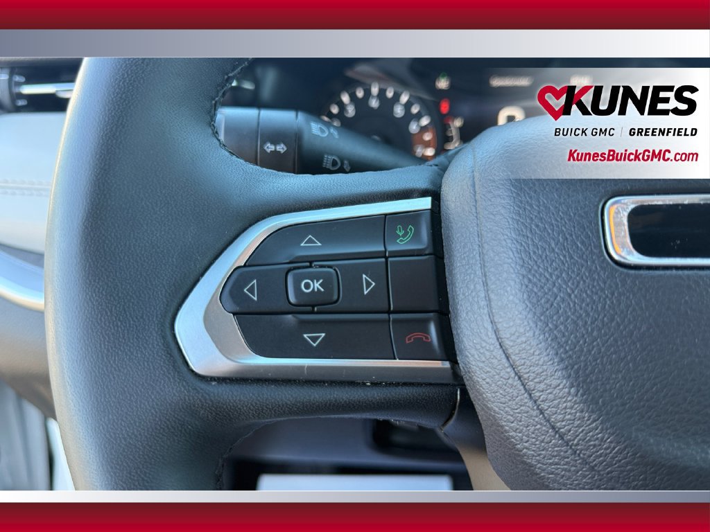 Used 2025 Jeep Compass Limited AWD/4WD image 17
