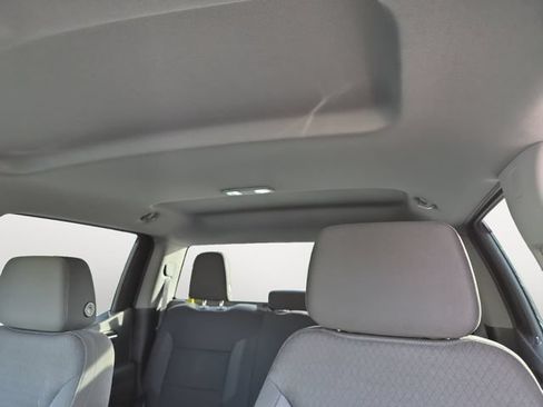 Used 2022 Chevrolet Silverado 1500 LT AWD/4WD image 12