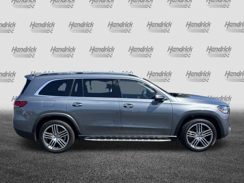 Used 2023 Mercedes-Benz GLS 450 4MATIC image 11