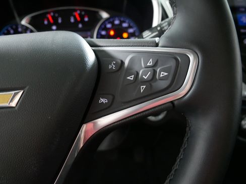 Used 2023 Chevrolet Equinox Premier AWD/4WD image 28