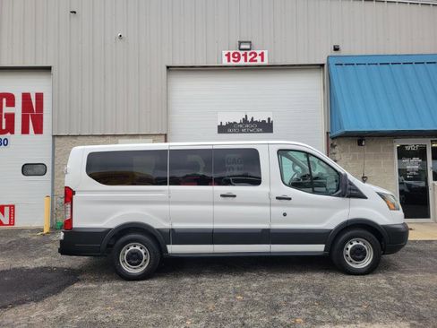 Used 2016 Ford Transit 150 XL image 40