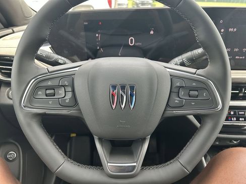 New 2025 Buick Envista Avenir image 17