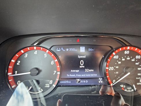 Used 2023 Nissan Frontier PRO-4X w/ Pro Convenience Package image 11