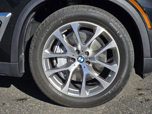 New 2026 BMW X5 xDrive50e w/ Premium Package AWD/4WD image 11