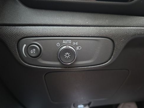 Used 2023 Chevrolet Bolt EUV Premier w/ Redline Edition image 22