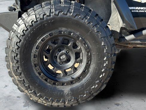 Used 2011 Jeep Wrangler Unlimited Sahara w/ Dual Top Group image 31