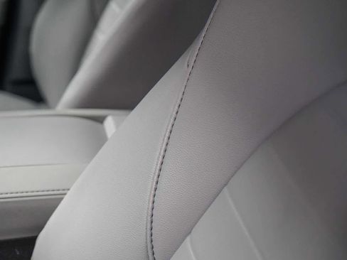 Certified 2020 Toyota Highlander XLE image 20