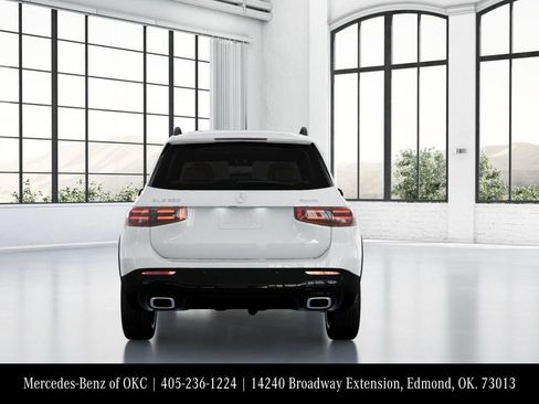 Used 2026 Mercedes-Benz GLB 250 4MATIC image 25
