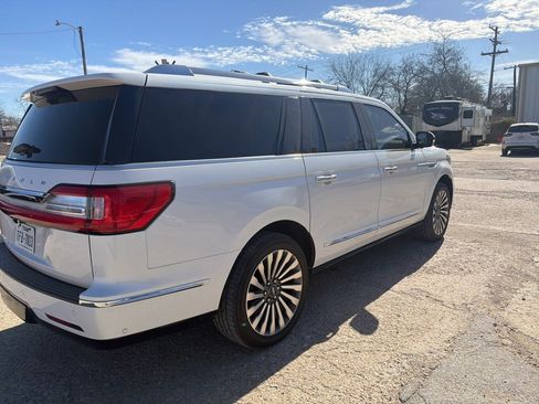 Used 2019 Lincoln Navigator L Reserve image 4