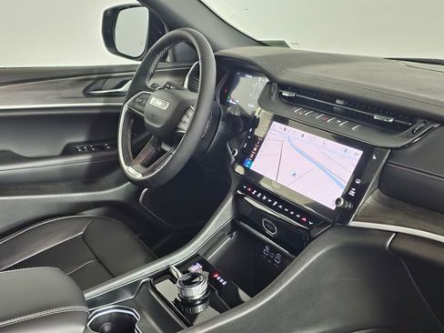 New 2026 Jeep Grand Cherokee L Limited w/ Limited Altitude Package image 39