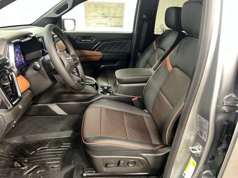 New 2026 GMC Canyon AT4 w/ AT4 Premium Package AWD/4WD image 23