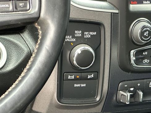 Used 2018 RAM 2500 Power Wagon w/ Leather & Luxury Group image 27